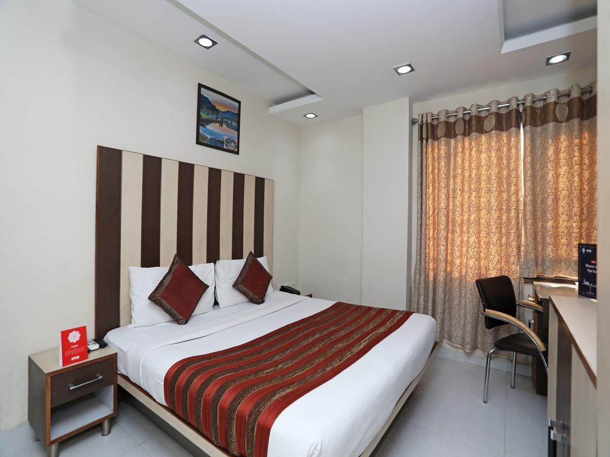 Hotel Balsons Continental New Delhi Exterior photo